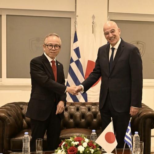 νικος δενδιας και ιαπωνας υπαμ