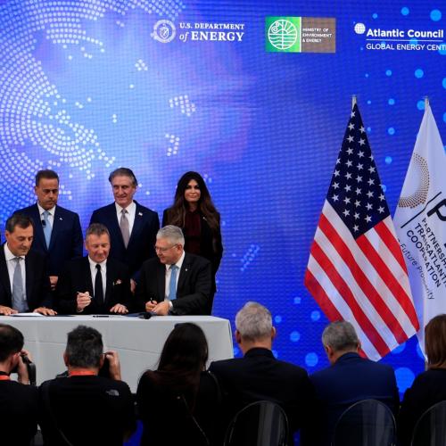 Ιστορική η συμφωνία για εξόρυξη υδρογονανθράκων στο Ιόνιο – Η Ελλάδα ως ενεργειακός κόμβος της Ευρώπης