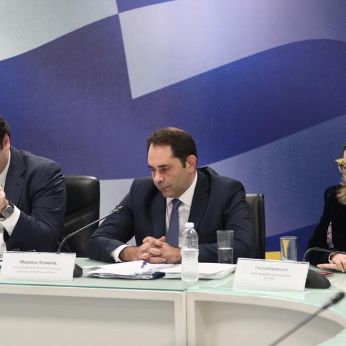 Προϋπολογισμός 2026: Οι αλλαγές που έρχονται σε φόρους, μισθούς και συντάξεις