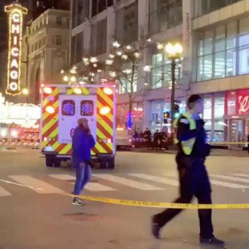 Σικάγο: Πυροβολισμοί στην τελετή φωταγώγησης του χριστουγεννιάτικου δέντρου - Ένας νεκρός και οκτώ τραυματίες