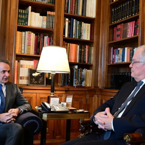  Μητσοτάκης: Πιστεύω ότι οι αγρότες θα απομακρυνθούν σύντομα από τα μπλόκα