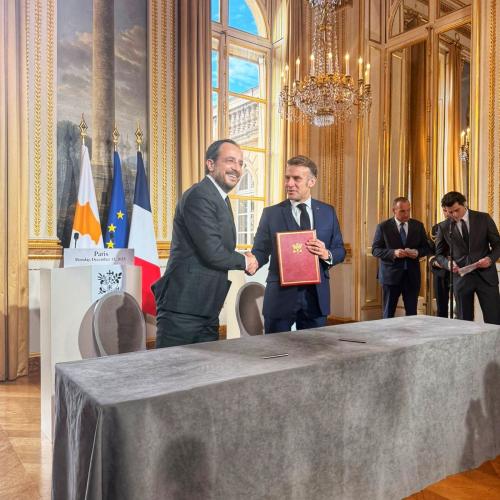 μακρον και χριστοδουλιδης