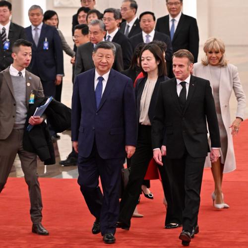 μακρον και σι τζι πινγκ