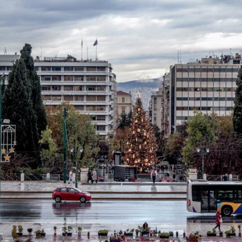 Πρωτοχρονιά με τσουχτερό κρύο — Πως θα διαμορφωθεί ο καιρός τις πρώτες ώρες του 2026 και που αναμένεται να χιονίσει