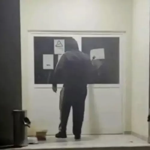 Λάρισα: Επίθεση μελών του Ρουβίκωνα στα γραφεία του ΟΠΕΚΕΠΕ 