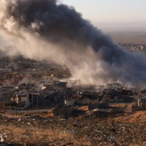 Βρετανία και Γαλλία βομβάρδισαν στη Συρία αποθήκη όπλων του ISIS