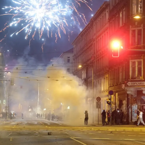 Γερμανία: Δύο 18χρονοι νεκροί και δεκάδες ακρωτηριασμοί από ρίψη πυροτεχνημάτων