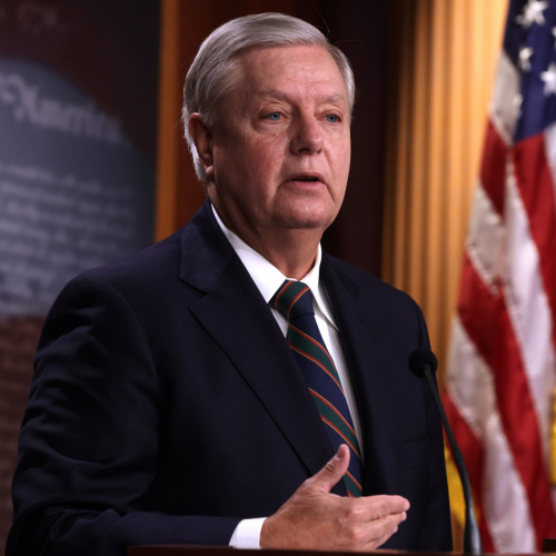 Έξω φρενών στη Γερουσία με την Τουρκία και τη τζιχαντιστική Συρία: «Μην τολμήσετε να πειράξετε τους Κούρδους συμμάχους μας»