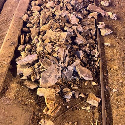 Ν. Ιωνία: Έπεσαν τσιμέντα από γέφυρα στο ύψος του νοσοκομείου Αγ. Όλγα – Κλειστή η αριστερή λωρίδα κυκλοφορίας 