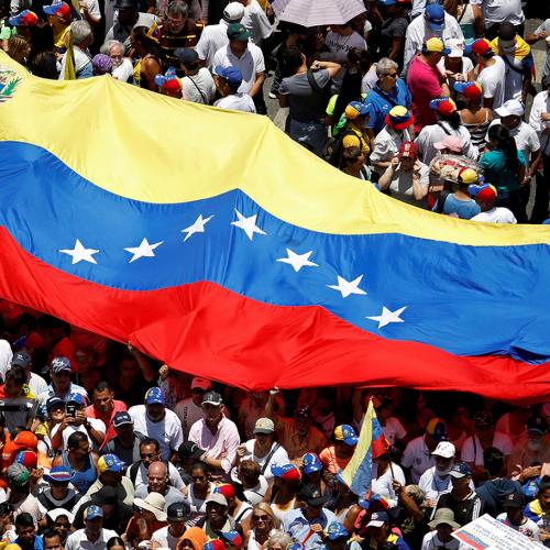 Αντιδράσεις ΚΚΕ, ΣΥΡΙΖΑ και Νέας Αριστεράς για τις εξελίξεις στη Βενεζουέλα