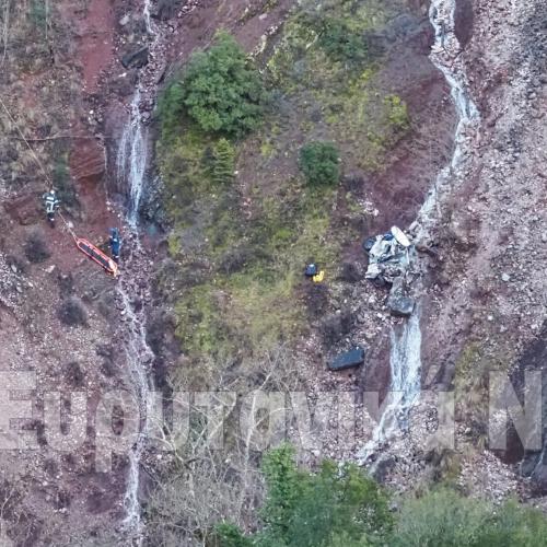 Καρπενήσι: Θρίλερ με την ακέφαλη σορό σε όχημα που κατέπεσε σε γκρεμό 300 μέτρων