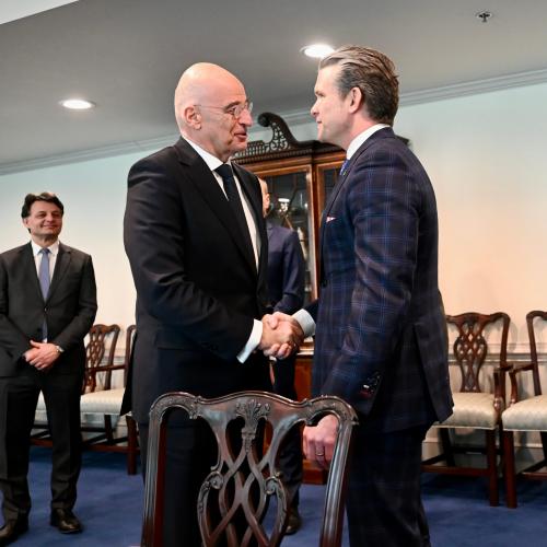 δενδιας και Χέγκσεθ