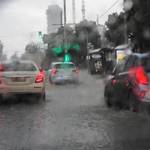 βροχερος καιρος