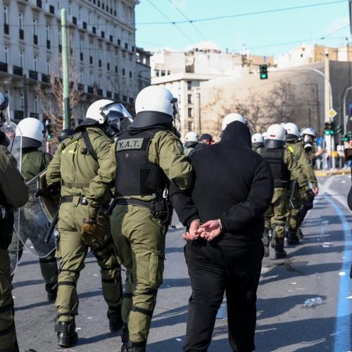 ΕΛΑΣ: 200 προσαγωγές και 19 συλλήψεις μετά τη συγκέντρωση για τα Τέμπη