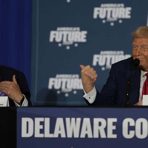 μαικ χακαμπι και τραμπ