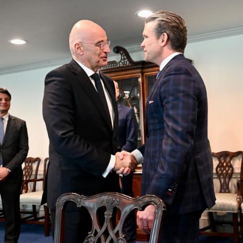 Συνάντηση Δένδια-Χέγκσεθ στις ΗΠΑ: F-35 και εξοπλιστικά στο επίκεντρο