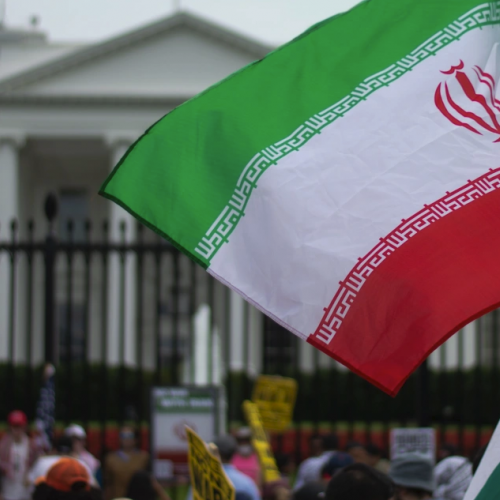 Λευκός Οίκος: «Στο τραπέζι» το ενδεχόμενο χρήσης στρατιωτικής βίας κατά του Ιράν