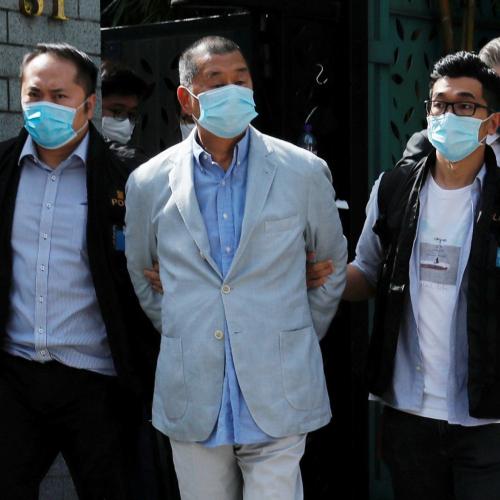 Χονγκ Κονγκ: Κάθειρξη 20 ετών στον επικριτή του Πεκίνου Τζίμι Λάι - Αντιδράσεις από ΗΠΑ και Βρετανία