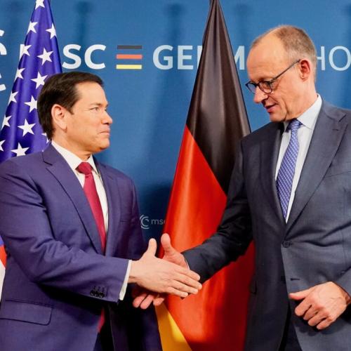 CNN: Το μήνυμα των ΗΠΑ στους Ευρωπαίους - «Ναι» στην συμμαχία, αλλά υπό τους όρους του Τραμπ