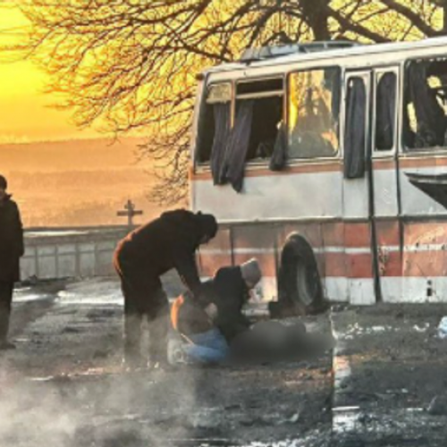 Ουκρανία: Τουλάχιστον 15 νεκροί από ρωσικό drone σε λεωφορείο εργατών ορυχείου