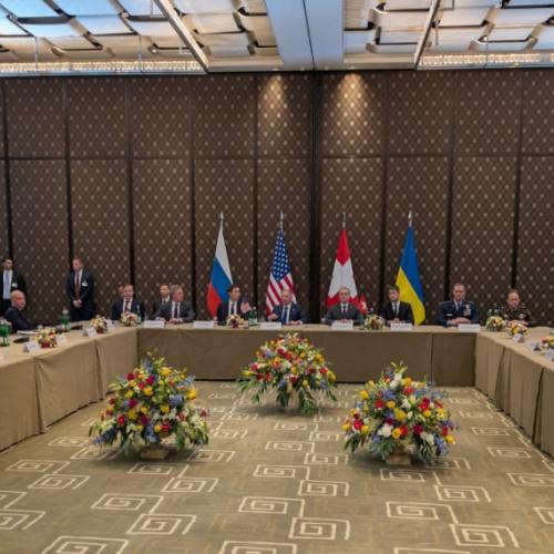 Γενεύη: Σε εξέλιξη κρίσιμες τριμερείς συνομιλίες Ρωσίας–Ουκρανίας–ΗΠΑ με το εδαφικό στο επίκεντρο