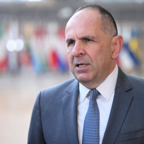 γεραπετρίτης