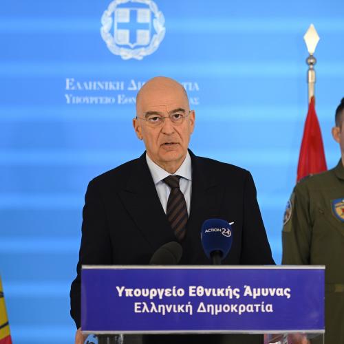 νικος δενδιας