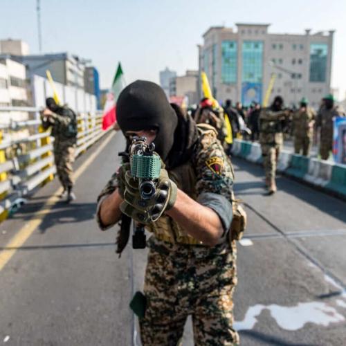 φρουροι της επαναστασης