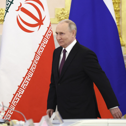 Washington Post: Η Μόσχα παρέχει στο Ιράν πληροφορίες για το χτύπημα αμερικανικών στόχων