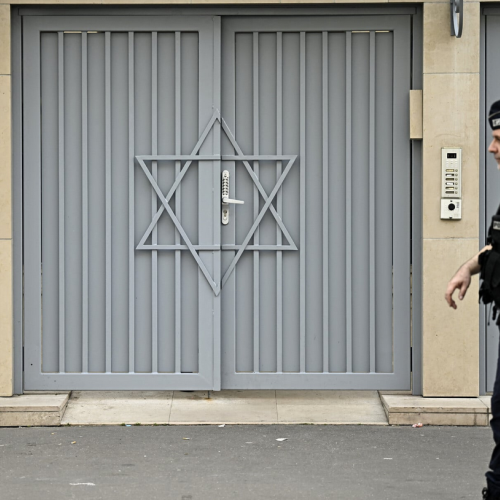 WSJ: Έρευνες στην Ευρώπη για πιθανή ιρανική εμπλοκή σε επιθέσεις κατά εβραϊκών στόχων