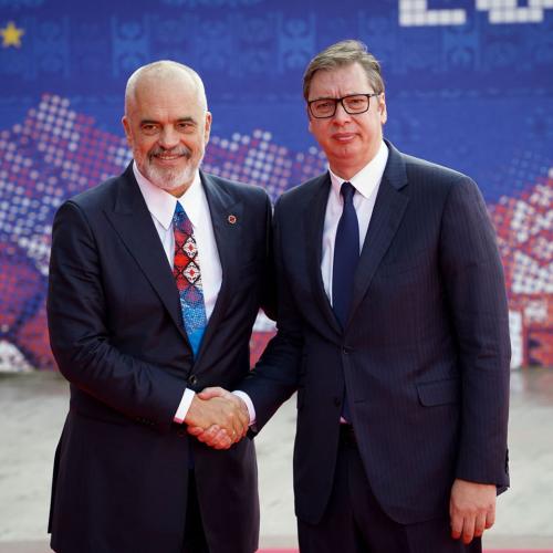 Σερβία και Αλβανία προτείνουν σταδιακή ένταξη στην ΕΕ χωρίς δικαίωμα βέτο — Κοινό άρθρο Ράμα και Βούτσιτς