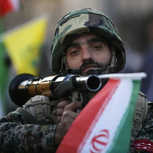 Φρουροί της Επανάστασης: Στόχος αντιποίνων αμερικανικές εταιρείες από 1η Απριλίου  