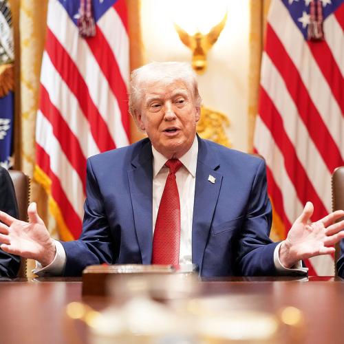 Μέση Ανατολή: Δεκαήμερη αναστολή επιθέσεων από τον Τραμπ εν μέσω κλιμάκωσης με το Ιράν