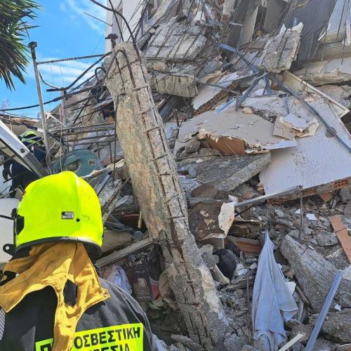 Κύπρος: Ένας νεκρός και τραυματίες από την κατάρρευση διώροφου κτηρίου στη Γερμασόγεια