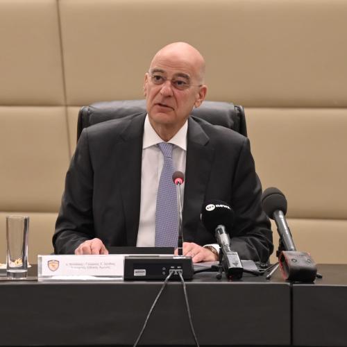 νικος δενδιας