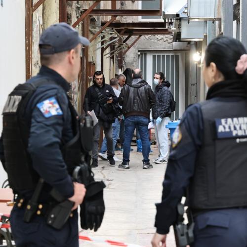 Θρίλερ στο κέντρο της Αθήνα: Ποια σενάρια εξετάζονται για το θάνατο της γυναίκας - Ο ρόλος του 45χρονου Ιταλού