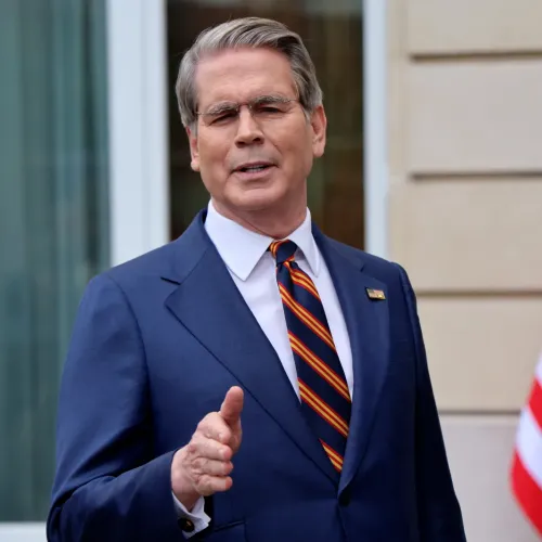 Υπουργός Οικονομικών ΗΠΑ: Ανθεκτική η παγκόσμια οικονομία παρά τη γεωπολιτική κρίση στη Μέση Ανατολή