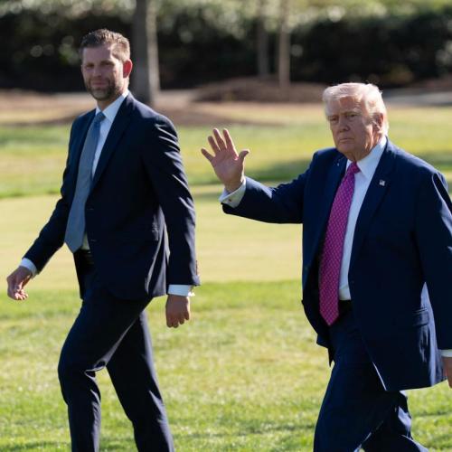 Reuters: Ο Έρικ Τραμπ θα συνοδεύσει τον πατέρα του στην επίσκεψή του στην Κίνα