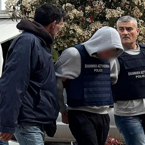 emplekomenoi sto thanato tis mirtous