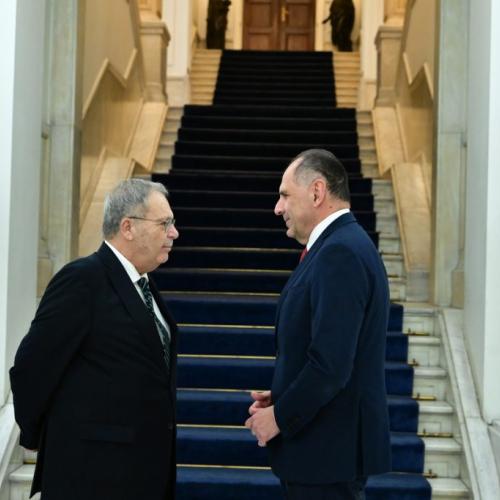 γεραπετρίτης ταρικ