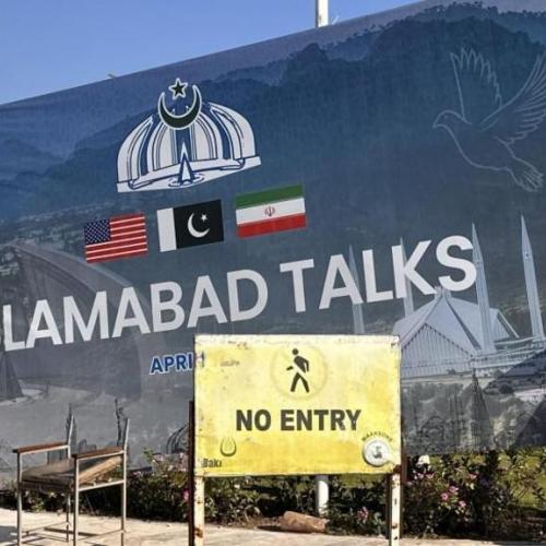 Ναυτικό αποκλεισμό στο Στενό του Ορμούζ ανακοίνωσε ο Τραμπ  Τον ναυτικό αποκλεισμό του Στενού Στενό του Ορμούζ, ανακοίνωσε ο Αμερικανός πρόεδρος Ντόναλντ Τραμπ, μέσω ανάρτησής του στην πλατφόρμα Truth Social.  «Με άμεση ισχύ, το Πολεμικό Ναυτικό των Ηνωμένων Πολιτειών θα αρχίσει τη διαδικασία αποκλεισμού οποιουδήποτε και όλων των πλοίων που προσπαθούν να εισέλθουν ή να εξέλθουν από το Στενό του Ορμούζ», έγραψε ο Τραμπ  Ο Αμερικανός πρόεδρος πρόσθεσε ότι έχει δώσει επίσης εντολή στο αμερικανικό ναυτικό να εν