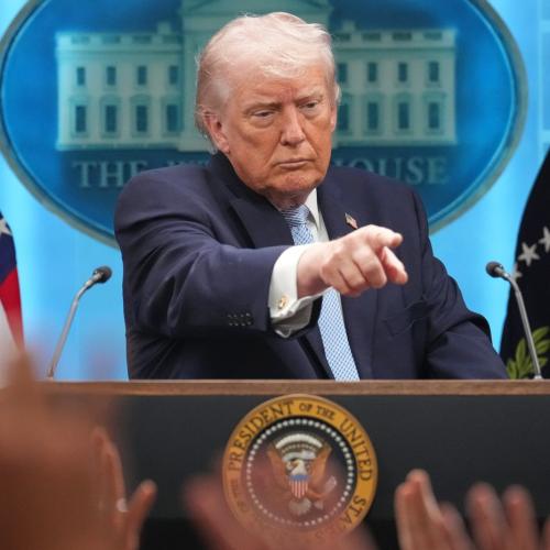 Τραμπ: Αν το Ιράν θέλει να τελειώσει ο πόλεμος ας μας πάρει τηλέφωνο — Αισιοδοξία για συμφωνία 