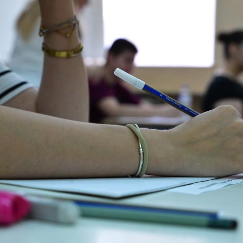Πανελλήνιες: Αυτά είναι τα θέματα της Νεοελληνικής Γλώσσας για τα ΓΕΛ
