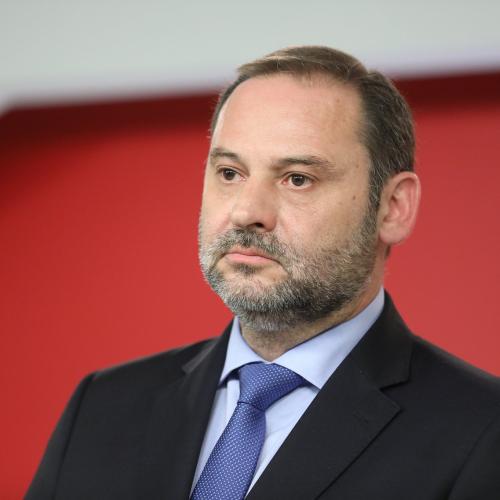 Ισπανία: Πρώην υπουργός της κυβέρνησης Σάντσεθ καταδικάστηκε σε κάθειρξη 24 ετών για διαφθορά