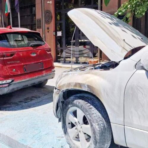 Σκόπια: Εμπρησμός σε οχήματα της βουλγαρικής πρεσβείας