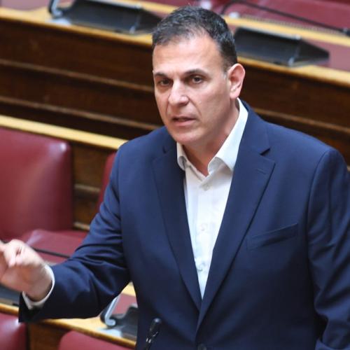 Παραιτήθηκε από τον ΣΥΡΙΖΑ και τη βουλευτική ιδιότητα ο Γιώργος Καραμέρος — Στηρίζει Αλέξη Τσίπρα