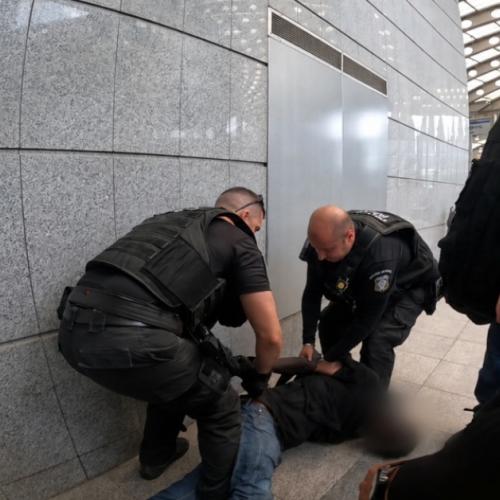 Συναγερμός στο Μετρό: Άνδρας εισέβαλε στο τούνελ Αγία Παρασκευή–Χαλάνδρι και επιτέθηκε σε αστυνομικούς