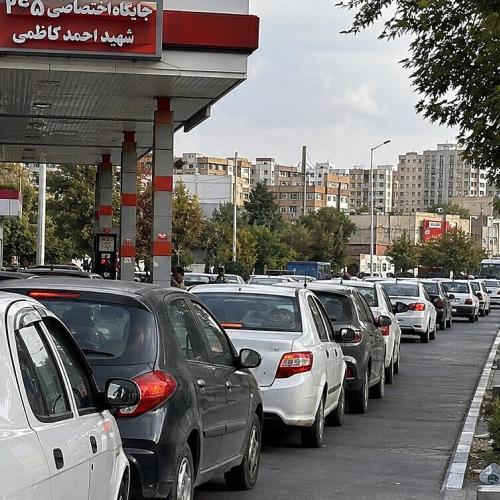 ΟΥΡΕΣ ΓΙΑ ΒΕΝΖΙΝΗ ΣΤΟ ΙΡΑΝ