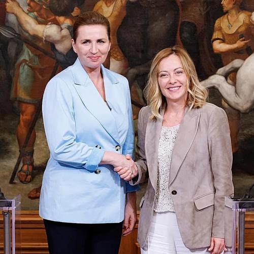 Μελόνι και Φρεντέρικσεν κατά της «ανεξέλεγκτης μετανάστευσης» στην Ευρώπη