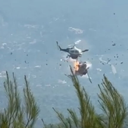 Βίντεο-ντοκουμέντο από τη σύγκρουση των δύο πυροσβεστικών ελικοπτέρων στην Ψάθα